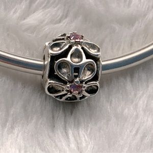 Chamilia Dazzling Daisy Charm